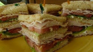 CLASSIC CLUB SANDWICH  How to make a CLUBHOUSE SANDWICH [upl. by Sharyl199]