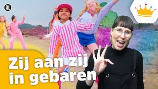 Zij aan zij in gebaren  Kinderen voor Kinderen [upl. by Lil882]